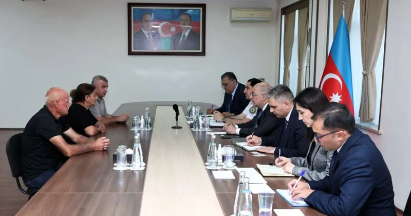 Dövlət Gömrük Komitəsinin sədri Naxçıvanda vətəndaşlarla görüşüb