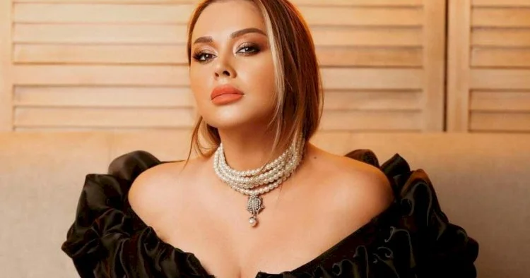 44 yaşlı Xatirə pijama ilə kamera qarşısına keçdi FOTOLAR