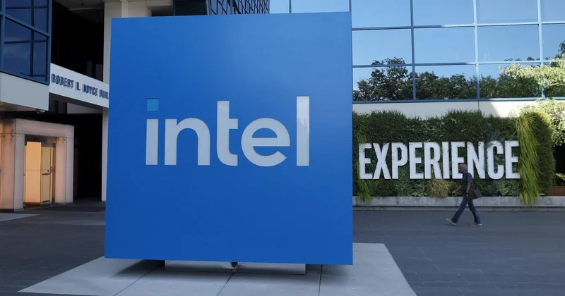 Bloomberg : Tramp administrasiyası Intel şirkətində pay satın almaq istəyir