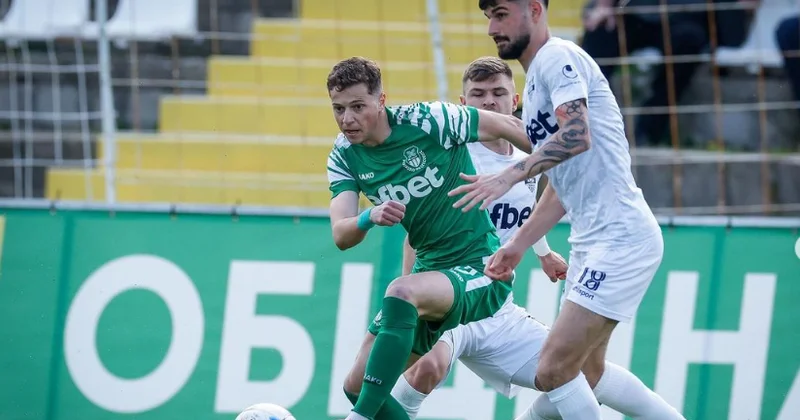 Azərbaycanlı futbolçunun komandası KL də pley offa yüksəldi