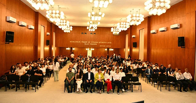 Dövlət Proqramının təqaüdçüsü adını qazananlar Fotolar