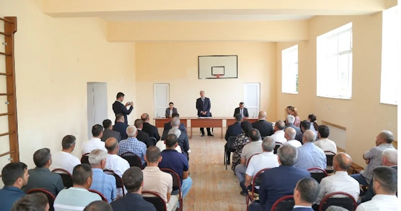 Hacıqabulun Tağılı kəndində səyyar qəbul görüş keçirildi FOTOLAR