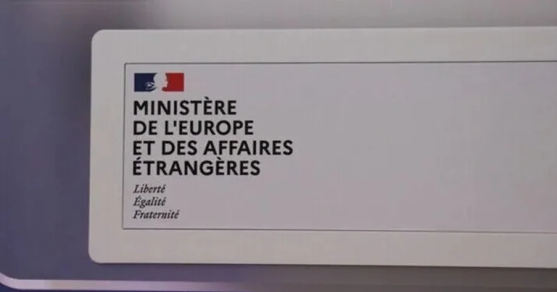 Fransanın Mərkəzi Afrika Respublikasındakı səfiri ilə bağlı araşdırma başlayıb