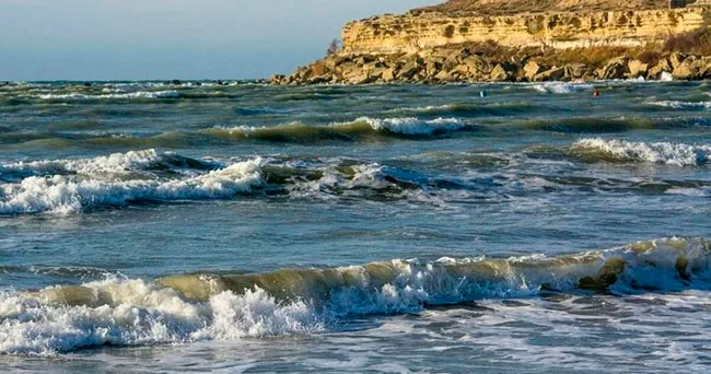 Xəzərin səviyyəsi yenə enəcək: Bizimkilər nikbindir, avropalı elm adamları böyük bir ərazinin quruya çevriləcəyini deyir