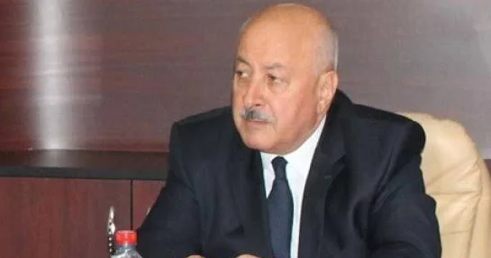 İcra başçısını təhqir etdi, həbs olundu
