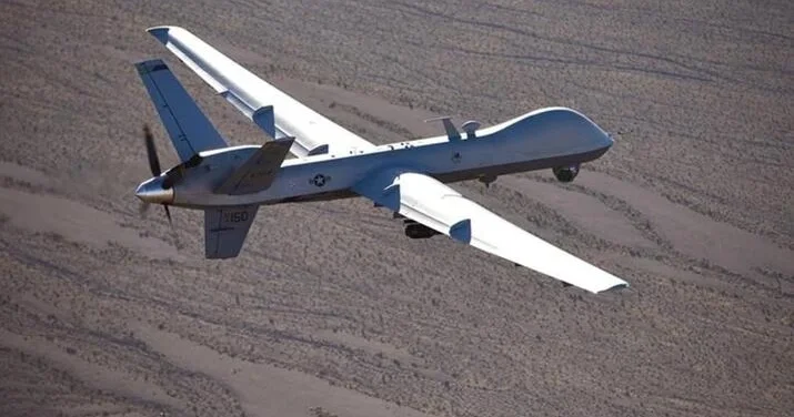 Əl Ərəbiyyə : Husilər Mokha limanına raketlər və onlarla dronla hücum ediblər