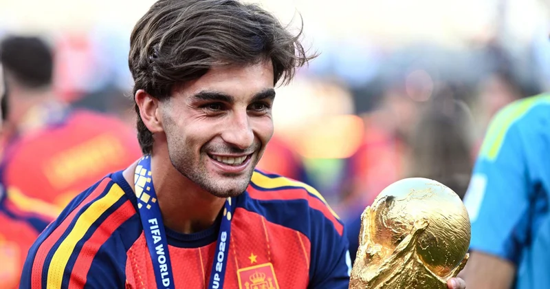 PSJ dünya çempionunu transfer etdi