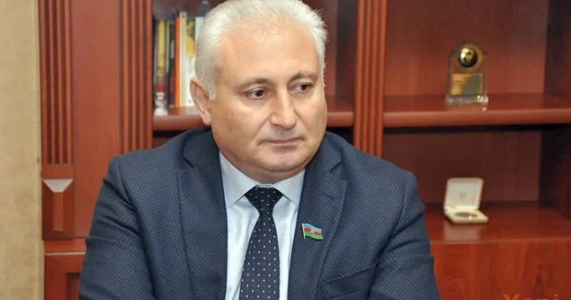 Hikmət Babaoğlunun bu statusu tənqid olundu FOTO KONKRET