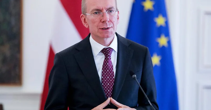Дрон прервал отпуск президента Латвии: готовится обращение к нации