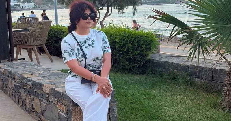 Ceyran Rəhimova Yunanıstanda dincəlir