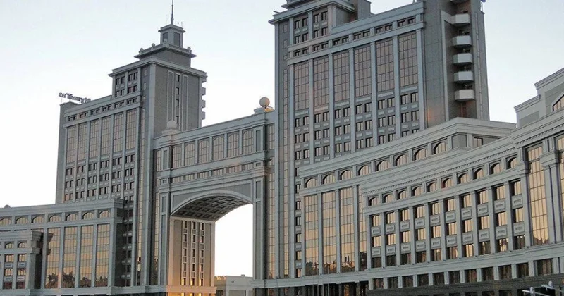 Qazaxıstanda elektrik enerjisinin verilişi bərpa olunur YENİLƏNİB