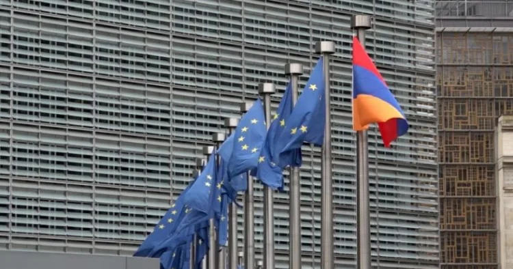 Армения получила первый отчет о прогрессе по либерализации визового режима с ЕС Minval Politika