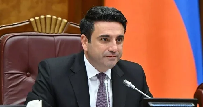 Alen Simonyan yeni vəzifəsinin icrasına başladı VİDEO KONKRET