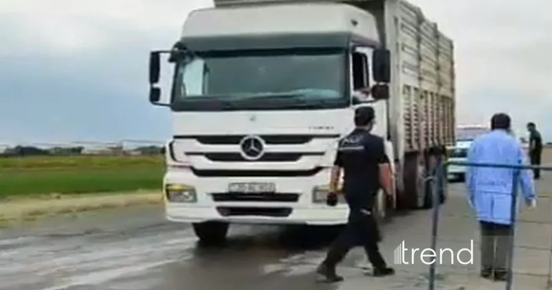 На въезде в село Алыушагы Самухского района установлен контрольный пост (ВИДЕО)