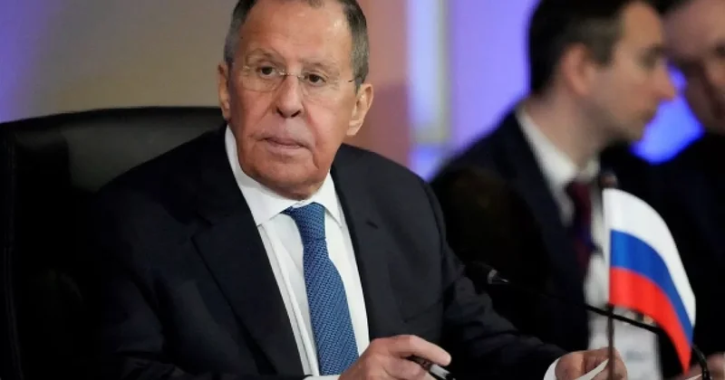 Лавров: Они уже начинают стонать