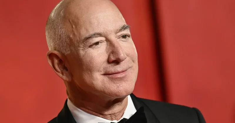 Ceff Bezos Liverpul un səhmlərini satın aldı