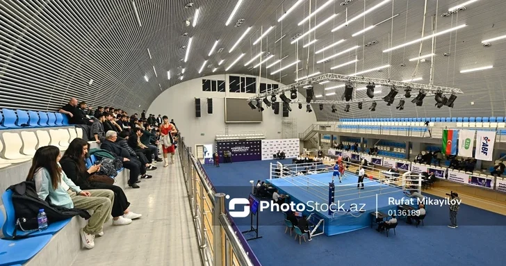 Сборная Азербайджана по боксу начала юниорский чемпионат Европы с трех побед