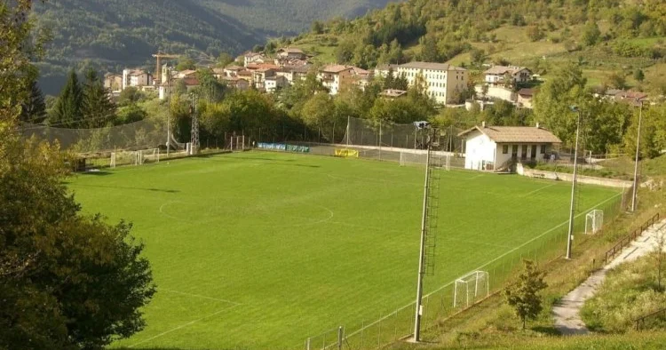 Azərbaycanda daha bir klub stadion tikir təbii ot örtüklü olacaq