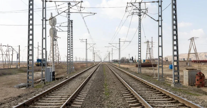 Azərbaycan Bakıdan Rusiya sərhədinədək dəmir yolunu yeniləyəcək