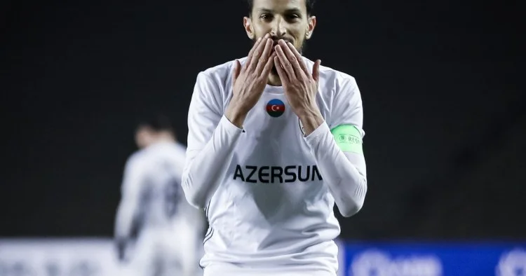 Qarabağ dan ayrılan futbolçu Azərbaycanı tərk etdi ÖZƏL