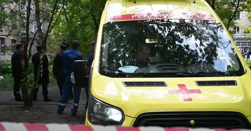 Ракета попала в многоквартирный дом в Брянске ВИДЕО/ФОТО