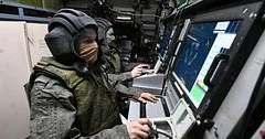Ukrayna Silahlı Qüvvələrinə məxsus onlarla pilotsuz təyyarə Ust Luqaya zərbə endirib