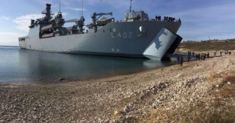Admiral: Britaniya Hərbi Dəniz Qüvvələri ticarət gəmilərinin təhlükəsizliyini təmin edə bilmir