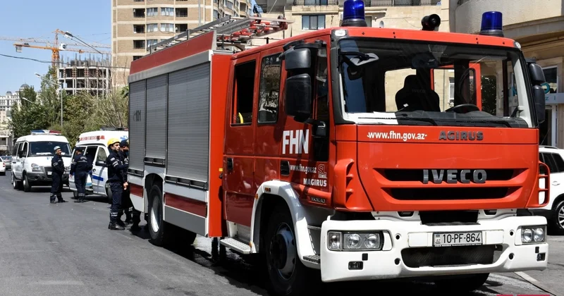 Binəqədidə obyektdə yanğın olub, 4 nəfər xilas edilib