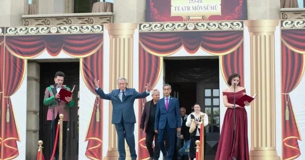 Milli Teatr yeni mövsümü açıq elan etdi