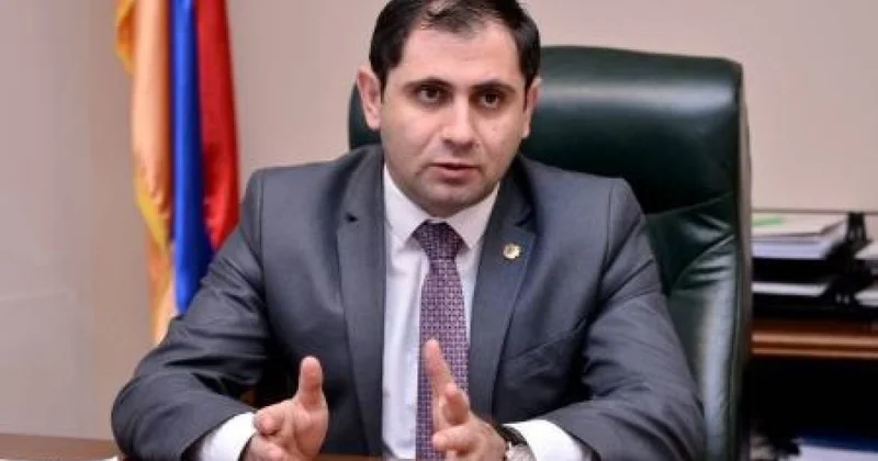 Suren Papikyan Çinə getdi