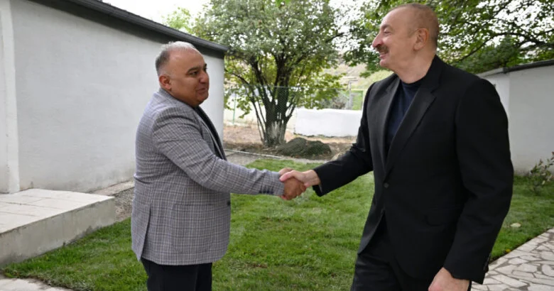 Prezident Şuşakənddə görülən işlərlə tanış olub