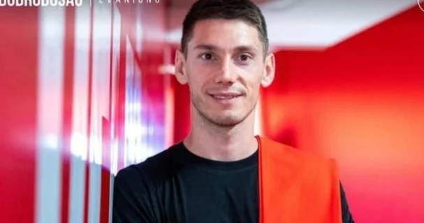 Azərbaycan klubundan ayrılan futbolçu ölkəsinə yollanıb