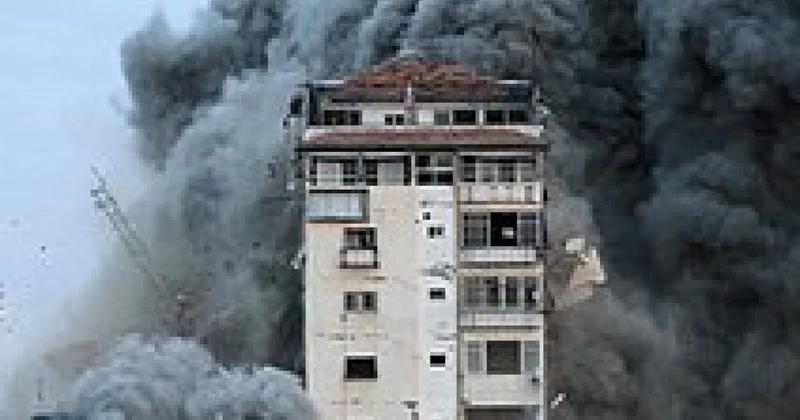 Израиль готовится к наземной операции: сносит высотки в Газе видео