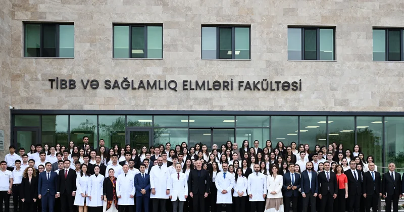 Prezident İlham Əliyev Qarabağ Universitetinin Klinikası binasının, Tibb və sağlamlıq elmləri fakültəsinin tədris korpusunun açılışında iştirak edib