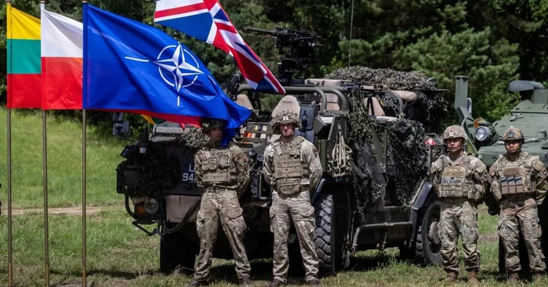 Polşa ölkədə NATO qoşunlarının yerləşdirilməsinə icazə verdi