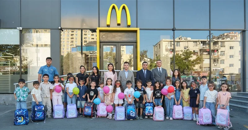 McDonald’s Azərbaycan обеспечил школьными принадлежностями первоклассников из семей шехидов по всей стране ФОТО