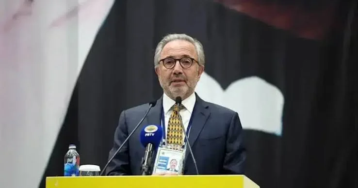 Hamdi Akının təyyarəsi QƏZAYA UĞRADI