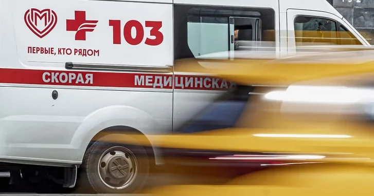 В курортном городе России из за обломков БПЛА пострадали пять человек, включая ребенка