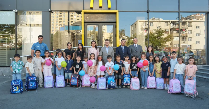 Yeni tədris ili münasibətilə şəhid övladlarına məktəb ləvazimatları təqdim olunub