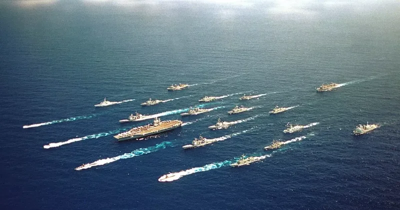 Корабли ВМС США приведены в повышенную готовность