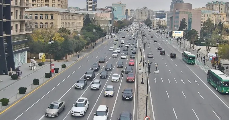 Həftənin ilk iş günü hansı yollarda tıxa var? SİYAHI