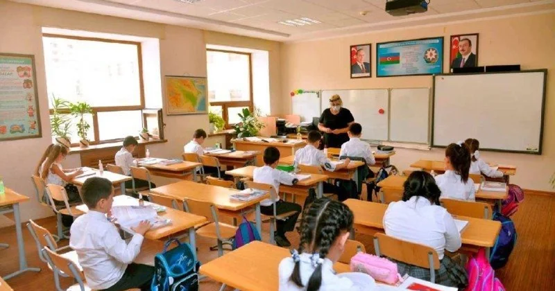 Уроков азербайджанского языка в ряде школ станет больше