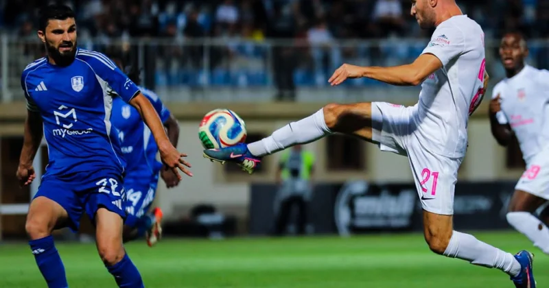 Premyer Liqa: Son çempiondan inamlı qələbə