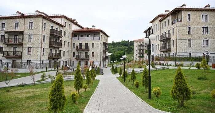 Qarabağda nə qədər adam yaşayır?