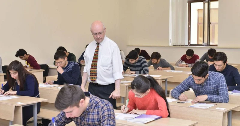 DİM zal nəzarətçisi olmağa işçi axtarır ŞƏRTLƏR