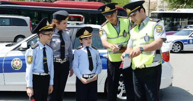 Uşaqları məktəbə aparanlara XƏBƏRDARLIQ