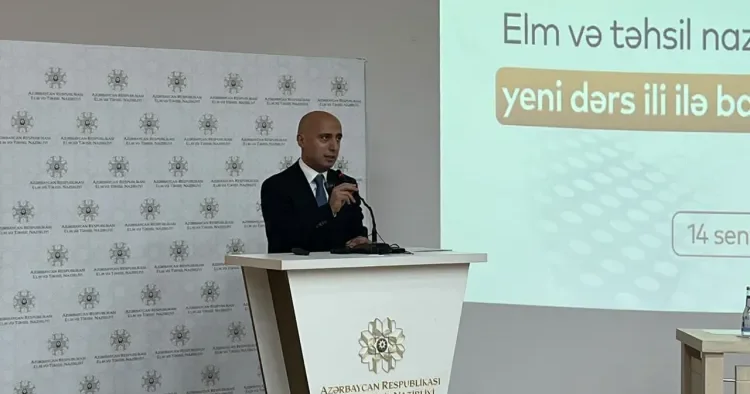 Azərbaycan dili fənninin həftəlik dərs saatlarının sayı artırılacaq Emin Əmrullayev