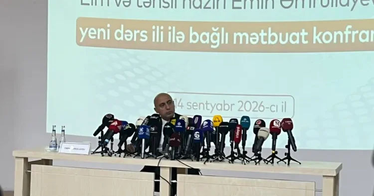 Müəllimlərin geyim forması DƏYİŞİR RƏSMİ