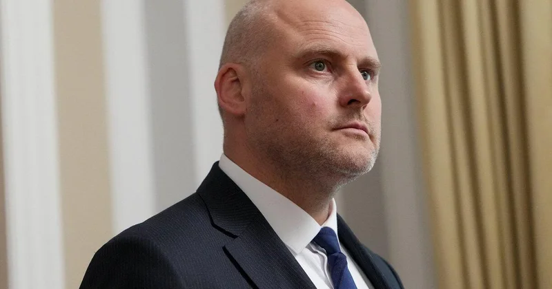 Премьер Латвии уволил министра за пьяное вождение