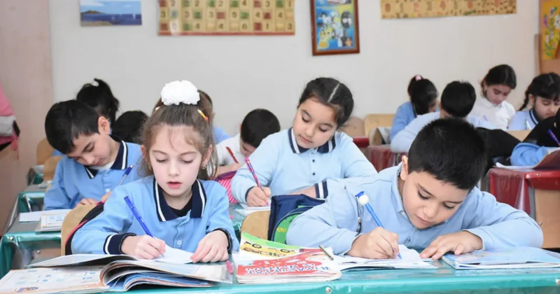 Nazir: Ölkədə siniflərin 99 faizində şagird sıxlığı 40 nəfərdən aşağıdır